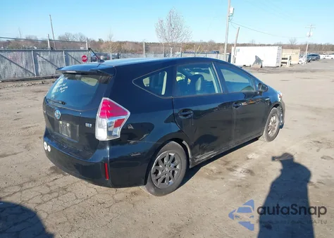 2017 Toyota Prius V Two z USA, uszkodzony, nr VIN JTDZN3EU3HJ066506